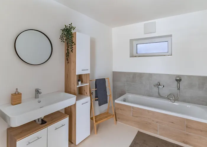 F13 * Altenberg bei Linz